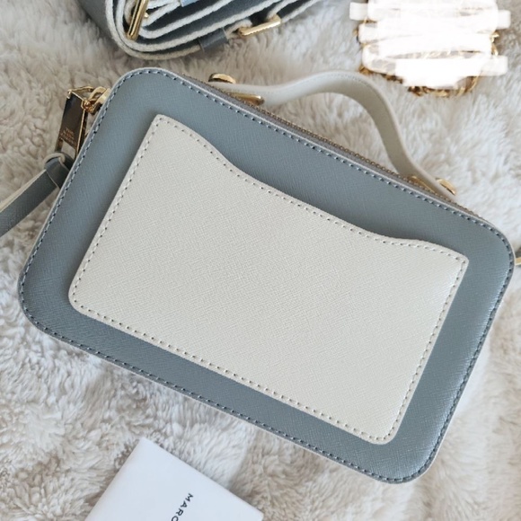 SOLD - marc jacobs camera bag - Picture 2 of 11